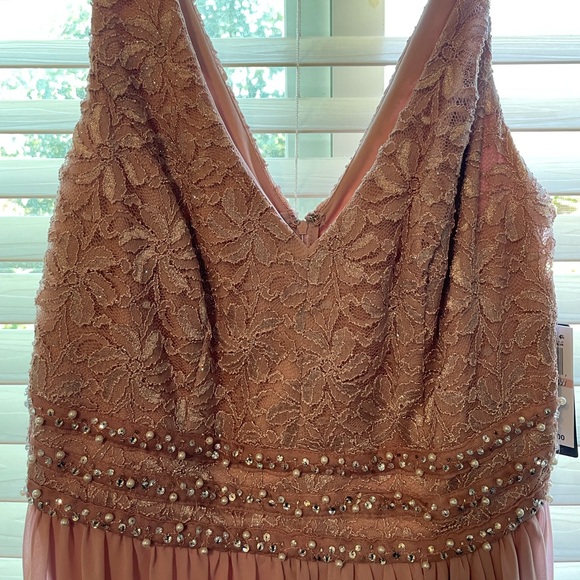 Beautiful rose/silver long dress 💖💛💖💛 - Picture 1 of 6